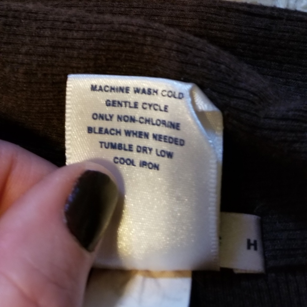 Brown Ribbed Top w/Pocket - Picture 5 of 5